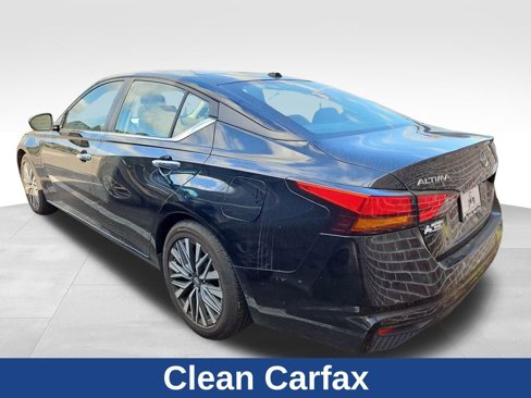 Used 2024 Nissan Altima 2.5 SV image 4