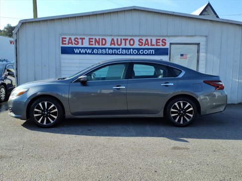 Used 2018 Nissan Altima 2.5 SV image 2