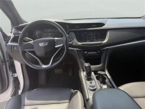 Used 2023 Cadillac XT6 Luxury image 20