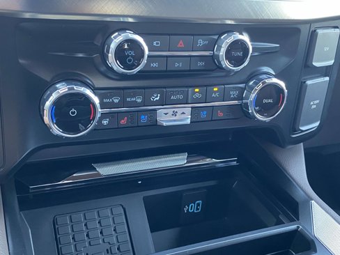 New 2025 Ford F250 King Ranch w/ Chrome Package image 17