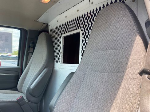 Used 2014 Chevrolet Express 3500 Extended image 13