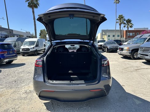 Used 2023 Tesla Model Y Long Range image 7