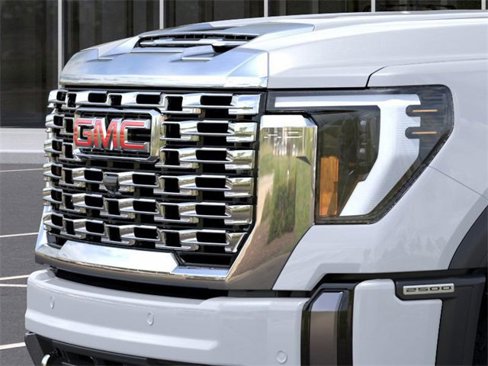 New 2026 GMC Sierra 2500 Denali w/ Denali Reserve Package image 13