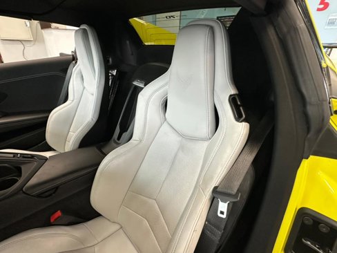 Used 2023 Chevrolet Corvette Stingray Convertible w/ Z51 Performance Package image 30