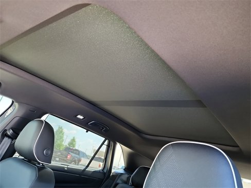 New 2025 Volkswagen Atlas Cross Sport SEL Premium R-Line image 28