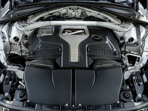 Used 2025 Aston Martin DBX 707 image 27