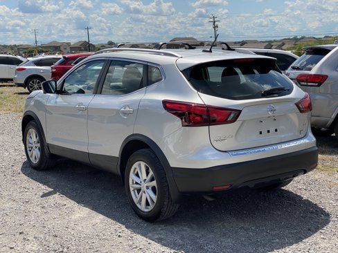 Used 2017 Nissan Rogue Sport SV w/ SV Premium Package image 7