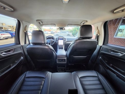 Used 2022 Ford Edge SEL w/ Convenience Package image 32