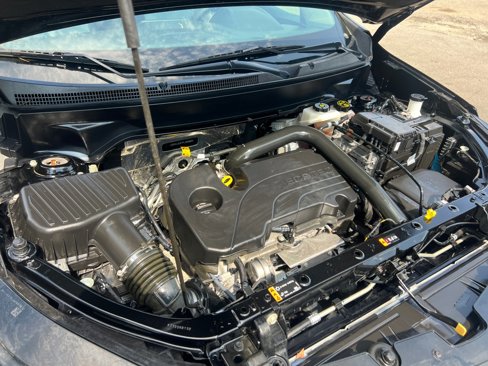 Used 2023 Chevrolet Equinox LT image 32