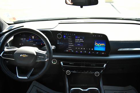 Used 2025 Chevrolet Traverse LT image 40