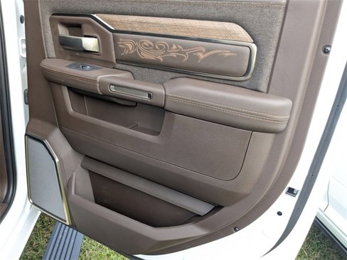 New 2026 RAM 2500 Limited image 30