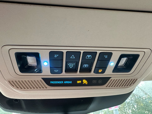 Used 2020 Ford Explorer Platinum w/ Premium Technology Package image 20