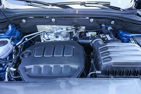New 2025 Volkswagen Atlas Cross Sport SEL Premium R-Line image 24