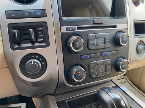 Used 2016 Ford Expedition EL XLT w/ Equipment Group 202A image 17