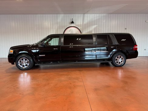 Used 2008 Ford Expedition XLT image 2