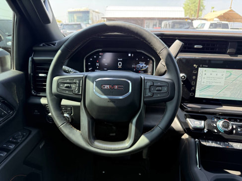 Used 2025 GMC Sierra 2500 AT4 w/ AT4 Premium Plus Package image 17