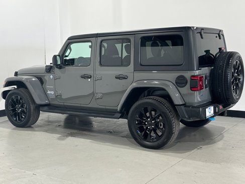 Used 2023 Jeep Wrangler Unlimited Sahara w/ Cold Weather Group image 36