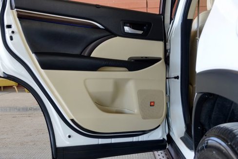 Used 2016 Toyota Highlander Limited image 33