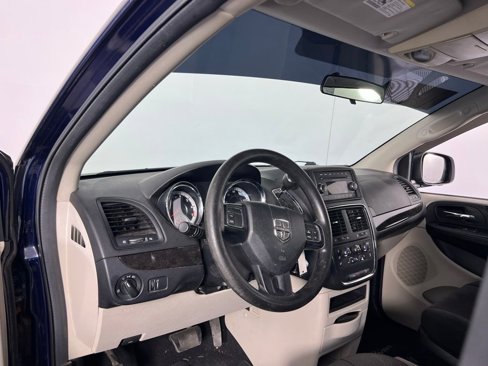 Used 2013 Dodge Grand Caravan SE image 23
