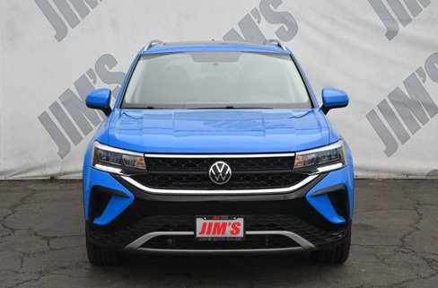 Used 2022 Volkswagen Taos SE image 2