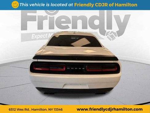 Used 2016 Dodge Challenger SRT Hellcat image 6