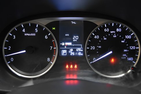 Used 2024 Nissan Versa S w/ Trunk Package image 22