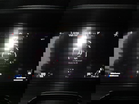 New 2025 Jeep Grand Cherokee Altitude image 17