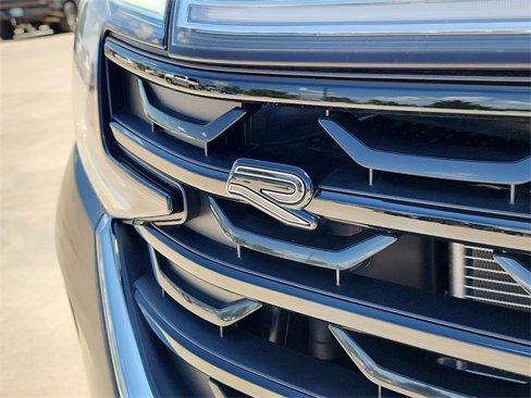 New 2025 Volkswagen Atlas Cross Sport SEL Premium R-Line image 10