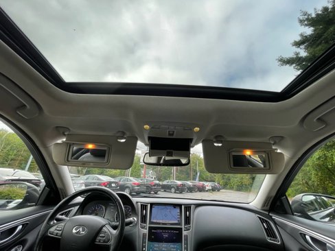Used 2015 INFINITI Q50 Premium w/ Navigation Package image 24