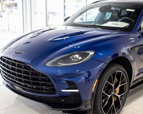 Used 2025 Aston Martin DBX 707 image 4