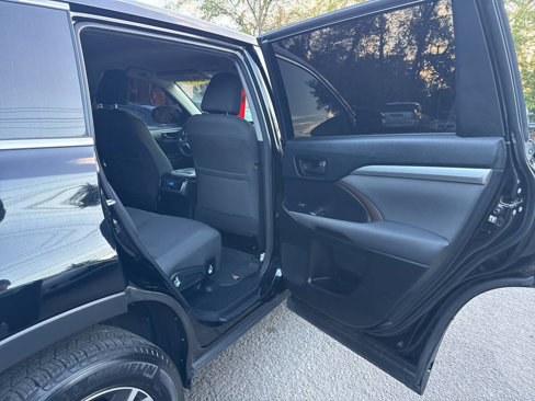 Used 2018 Toyota Highlander AWD V6 image 20