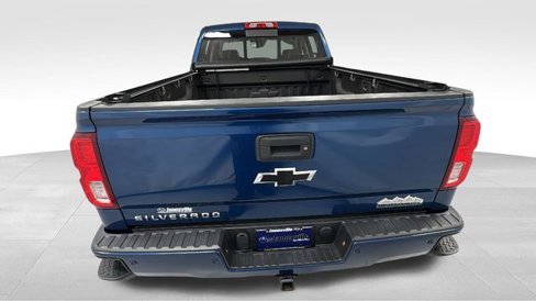 Used 2018 Chevrolet Silverado 1500 High Country image 4