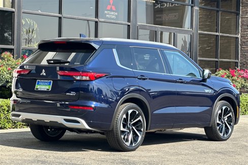 New 2025 Mitsubishi Outlander SEL image 5