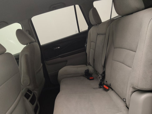 Used 2021 Honda Pilot EX image 18