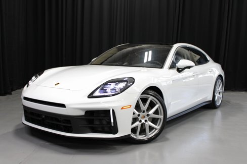 New 2025 Porsche Panamera 4 image 1