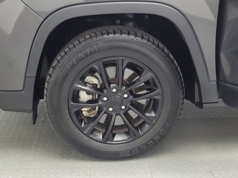 Used 2023 Jeep Cherokee Altitude Lux image 31