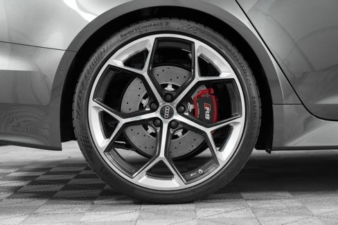 New 2025 Audi RS 6 performance image 10