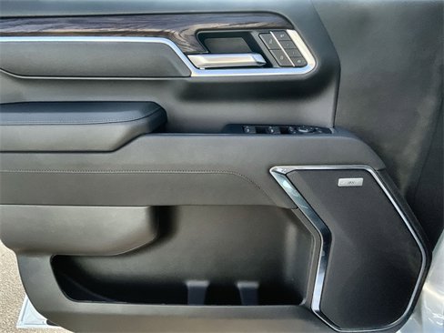 New 2026 GMC Sierra 2500 SLT w/ SLT Convenience Package image 22
