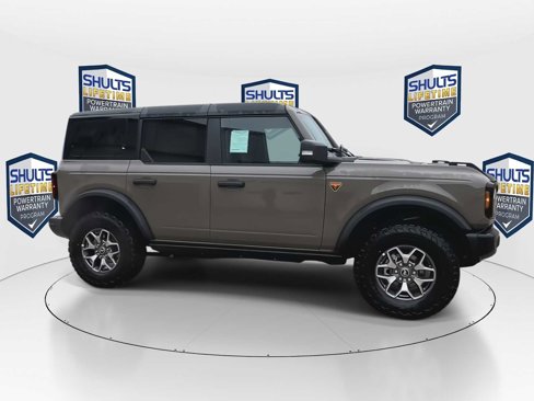 New 2025 Ford Bronco Badlands image 2
