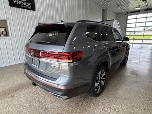 Used 2024 Volkswagen Atlas SE image 12