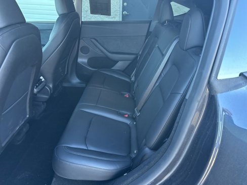 Used 2024 Tesla Model Y Long Range image 6