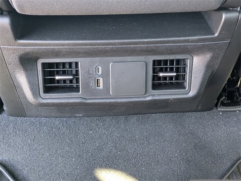 Used 2025 Chevrolet Silverado 2500 Custom w/ Custom Value Package image 14