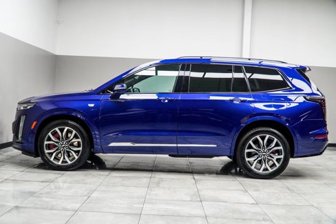 Used 2024 Cadillac XT6 Sport w/ Technology Package image 9