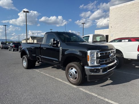 Used 2025 Ford F350 XL image 1