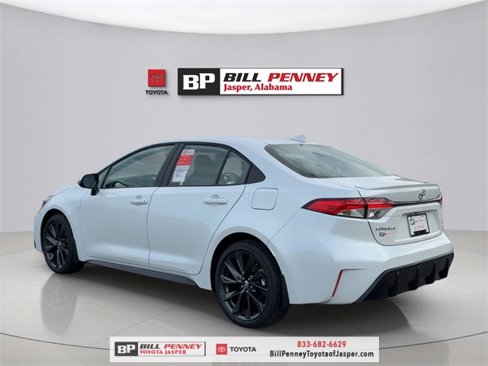 New 2026 Toyota Corolla SE image 3
