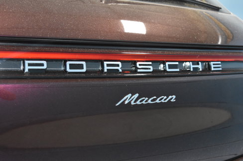 New 2026 Porsche Macan image 29