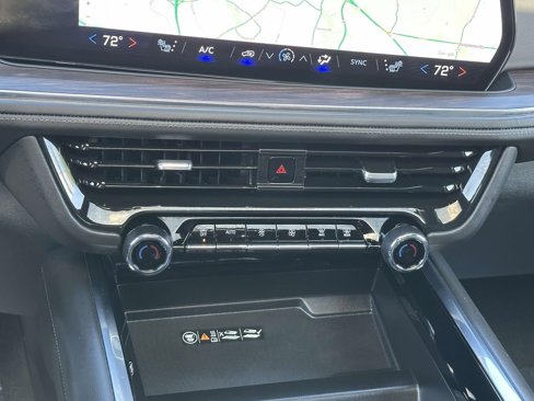 Certified 2025 Chevrolet Suburban Z71 w/ Comfort Package image 11
