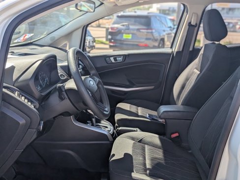 Used 2021 Ford EcoSport SE image 9