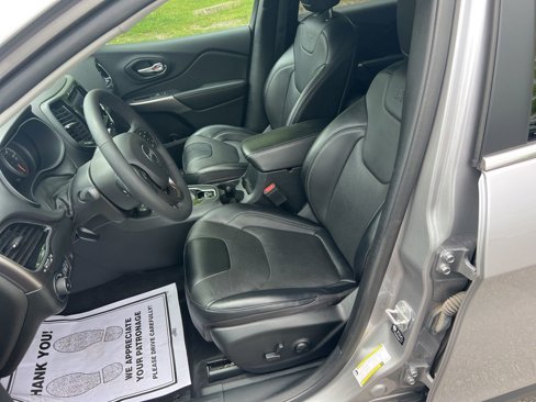 Certified 2022 Jeep Cherokee Limited image 12