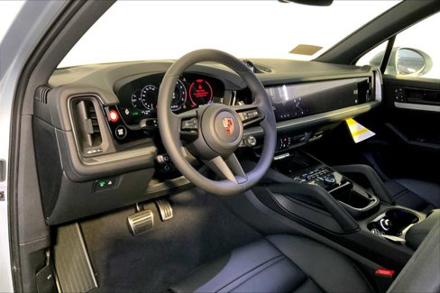 New 2026 Porsche Cayenne image 4